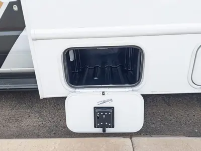 2027 Thor Motor Coach Chateau photo 24