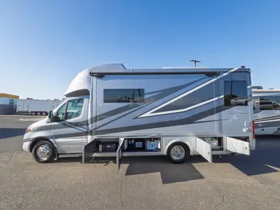 2027 Tiffin Motorhomes Wayfarer photo 24
