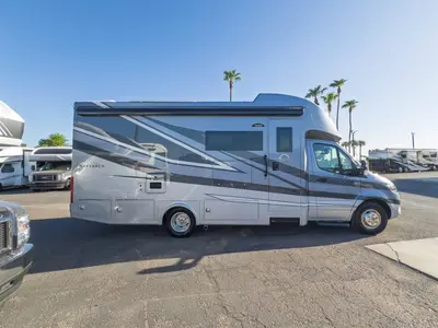 2027 Tiffin Motorhomes Wayfarer photo 17