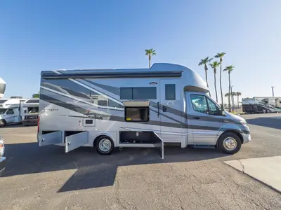 2027 Tiffin Motorhomes Wayfarer photo 18
