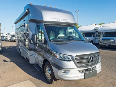 2027 Tiffin Motorhomes Wayfarer exterior