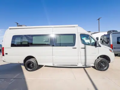 2027 Entegra Coach Insignia photo 18