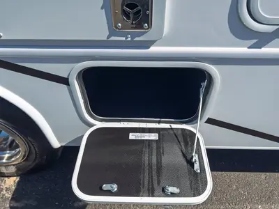 2027 Entegra Coach Odyssey photo 22