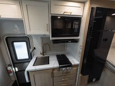 2027 Thor Motor Coach Chateau photo 10