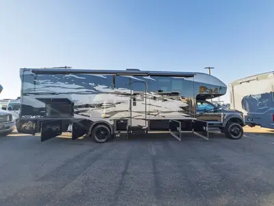 2027 Entegra Coach Accolade XT photo 20