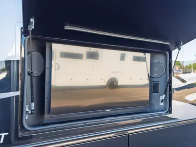 2027 Entegra Coach Accolade XT photo 21