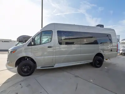 2027 Entegra Coach Insignia photo 20
