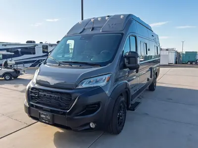 2027 Winnebago Solis photo 17