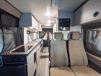 2027 Winnebago Solis photo 6