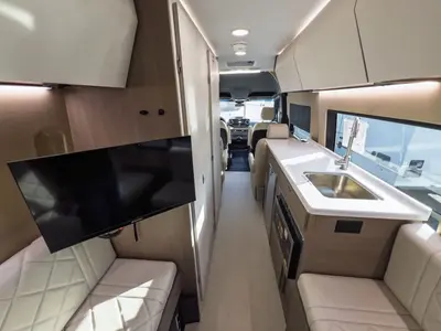 2027 Entegra Coach Insignia photo 5