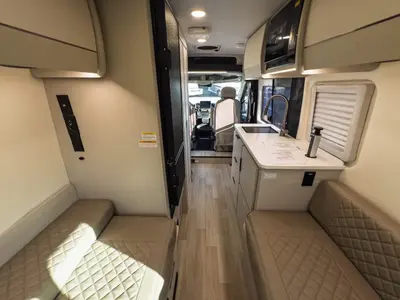 2027 Thor Motor Coach Tellaro photo 5