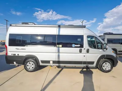2027 Thor Motor Coach Tellaro photo 16