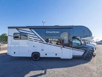 2027 Thor Motor Coach Chateau photo 17