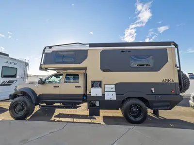 2027 Winnebago Arka photo 17