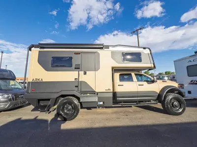 2027 Winnebago Arka photo 13