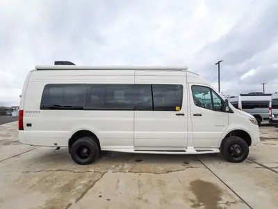 2027 Entegra Coach Insignia photo 18
