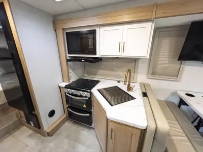 2027 Thor Motor Coach Chateau photo 11