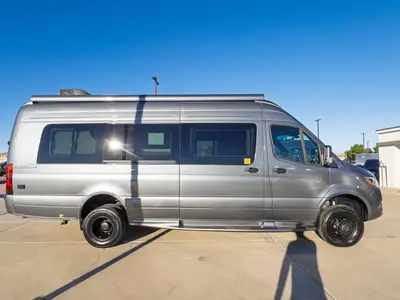 2027 Entegra Coach Insignia photo 18