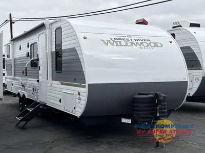 New 2026 Forest River RV Wildwood X-Lite 273QBXL