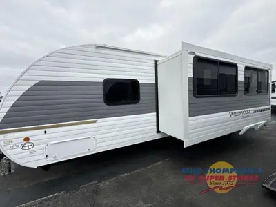 2026 Forest River RV Wildwood X-Lite photo 38