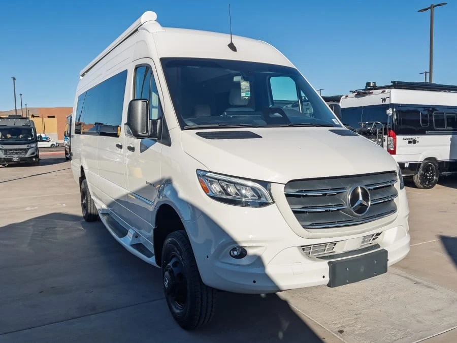 2027 Entegra Coach Insignia exterior