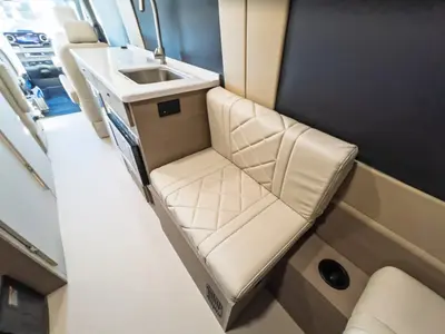 2027 Entegra Coach Insignia photo 15