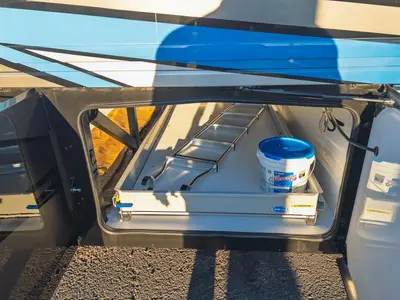 2027 Fleetwood Discovery LXE photo 29