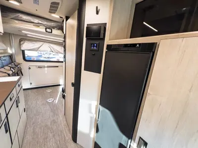 2027 Winnebago Resa IUH19DC photo 6