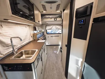 2027 Winnebago Resa IUH19DC photo 5
