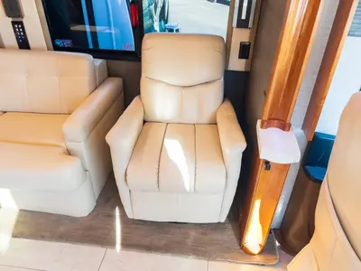 2021 Tiffin Motorhomes Allegro BUS photo 7