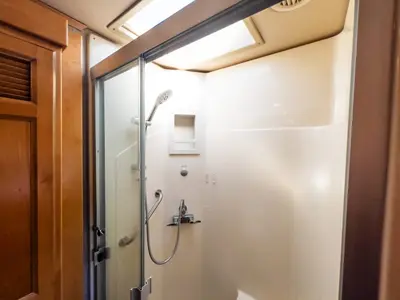 2022 Tiffin Motorhomes Allegro photo 14