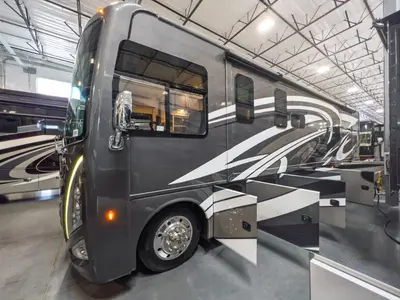 2023 Thor Motor Coach Miramar photo 27