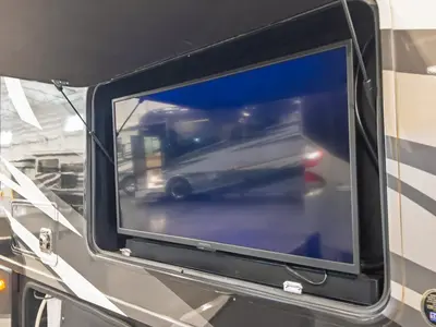 2023 Thor Motor Coach Miramar photo 25