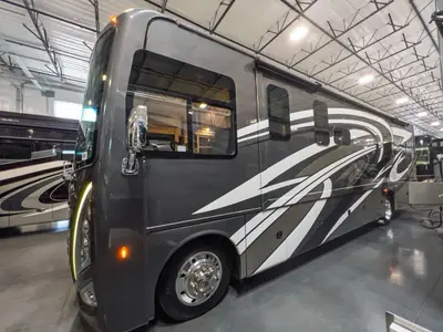 2023 Thor Motor Coach Miramar photo 26