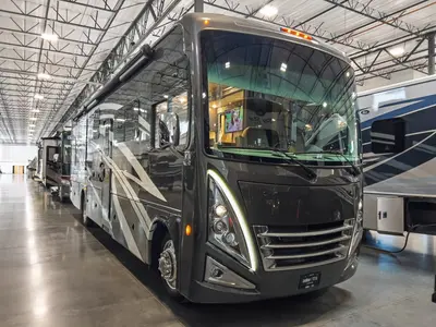 2023 Thor Motor Coach Miramar exterior