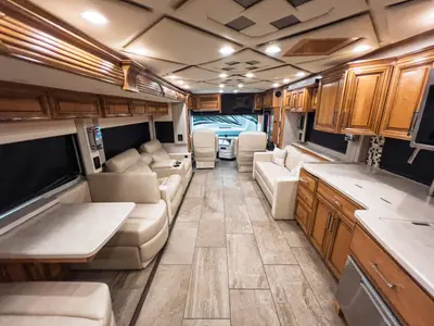 2022 Newmar Mountain Aire photo 4