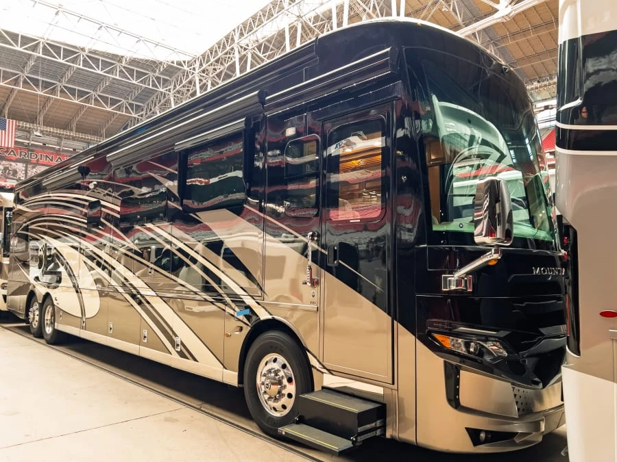 2022 Newmar Mountain Aire exterior