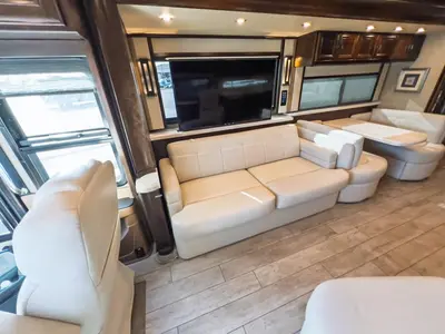 2019 Tiffin Motorhomes Allegro BUS photo 9