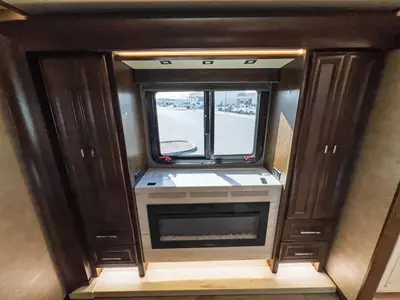 2019 Tiffin Motorhomes Allegro BUS photo 16