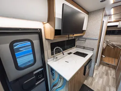2025 Tiffin Motorhomes Wayfarer photo 9