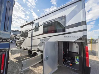 2025 Tiffin Motorhomes Wayfarer photo 24
