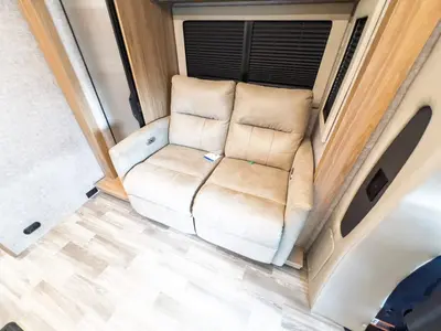 2025 Tiffin Motorhomes Wayfarer photo 8