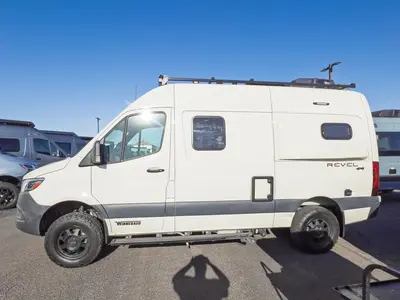 2024 Winnebago Revel photo 17