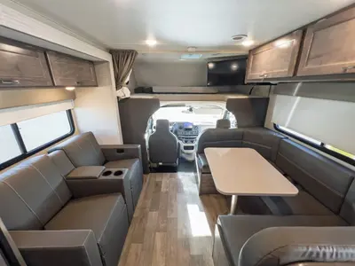 2025 Winnebago Minnie Winnie photo 4