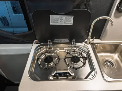 2023 Winnebago Solis Pocket photo 13