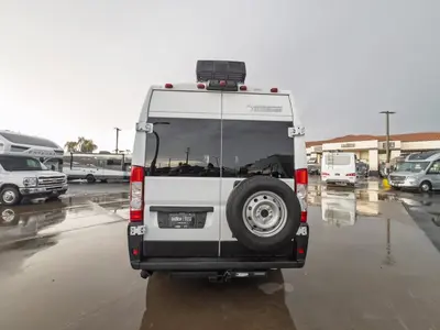 2023 Winnebago Solis Pocket photo 19