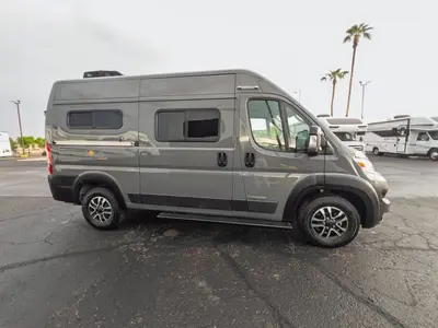 2025 Winnebago Solis photo 14