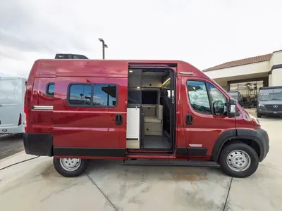2022 Winnebago Solis Pocket photo 15