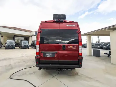 2022 Winnebago Solis Pocket photo 18