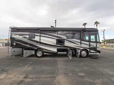 2018 Tiffin Motorhomes Allegro RED photo 20